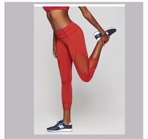 Athleta aura sonar mesh rust capri leggings size small